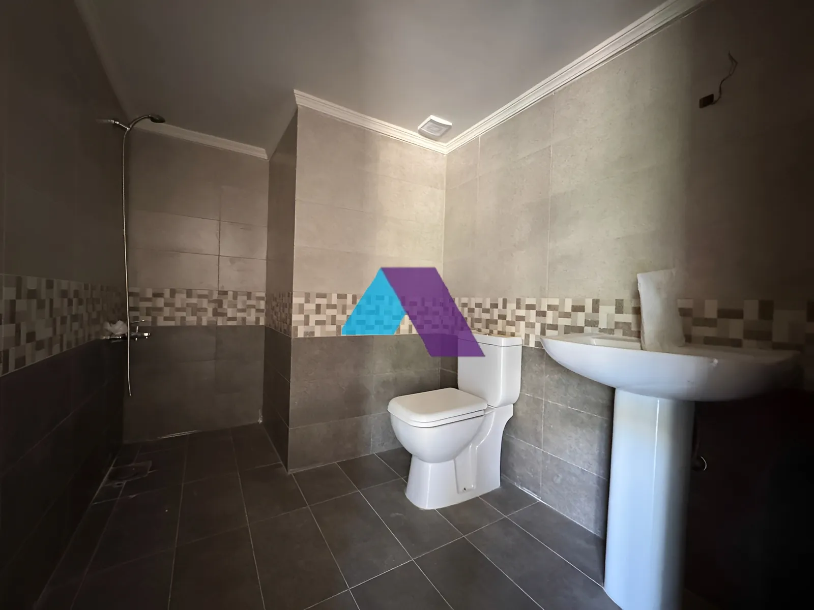 Duplex for sale in Breij