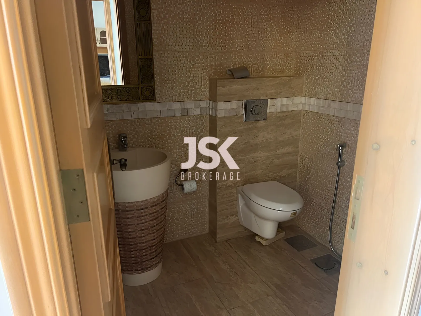 Villa for Sale in Souq El Gharb