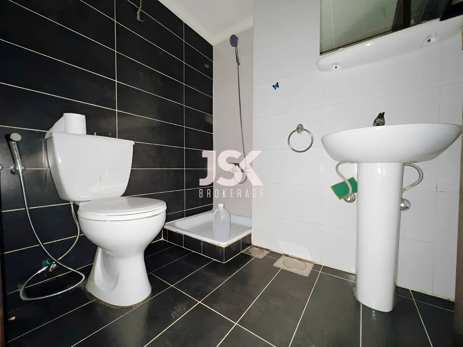 Apartment for Sale in Zouk Mosbeh