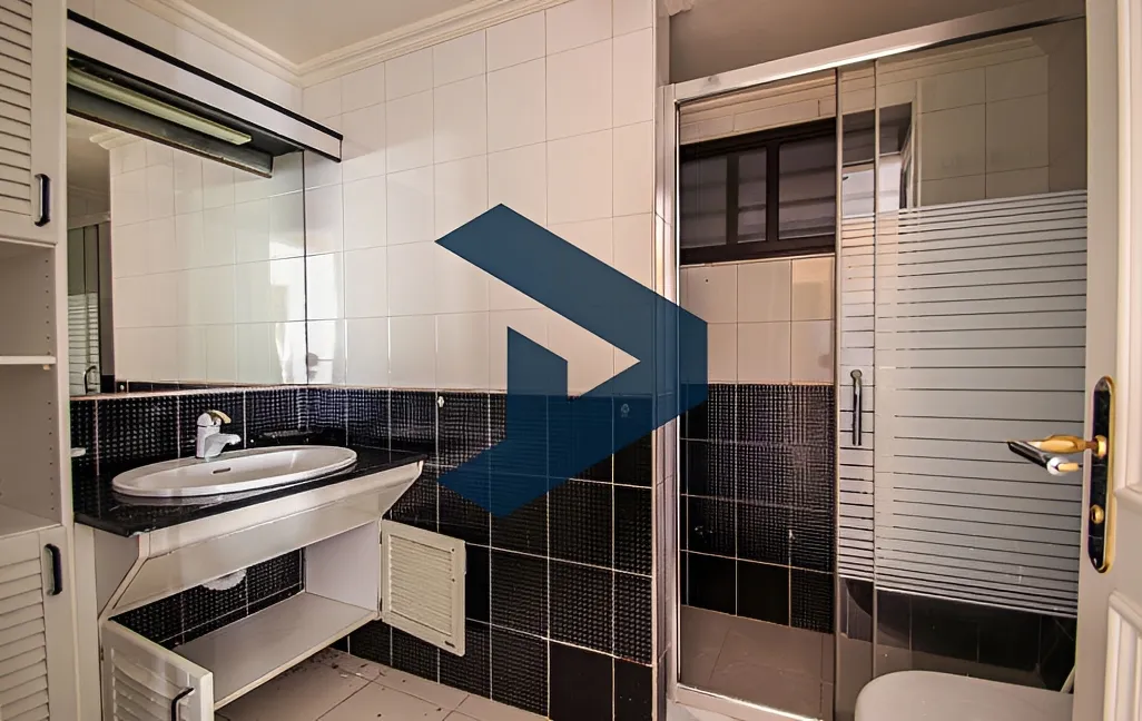 Apartment for rent in Ras Beirut, Beirut, Lebanon