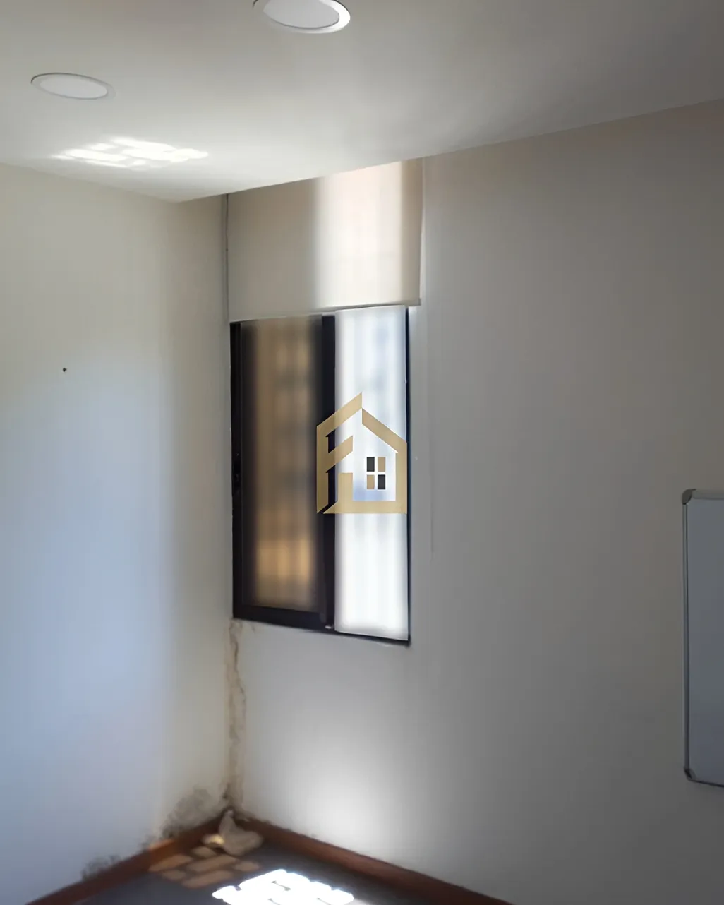 Office for rent in Daoura, Lebanon