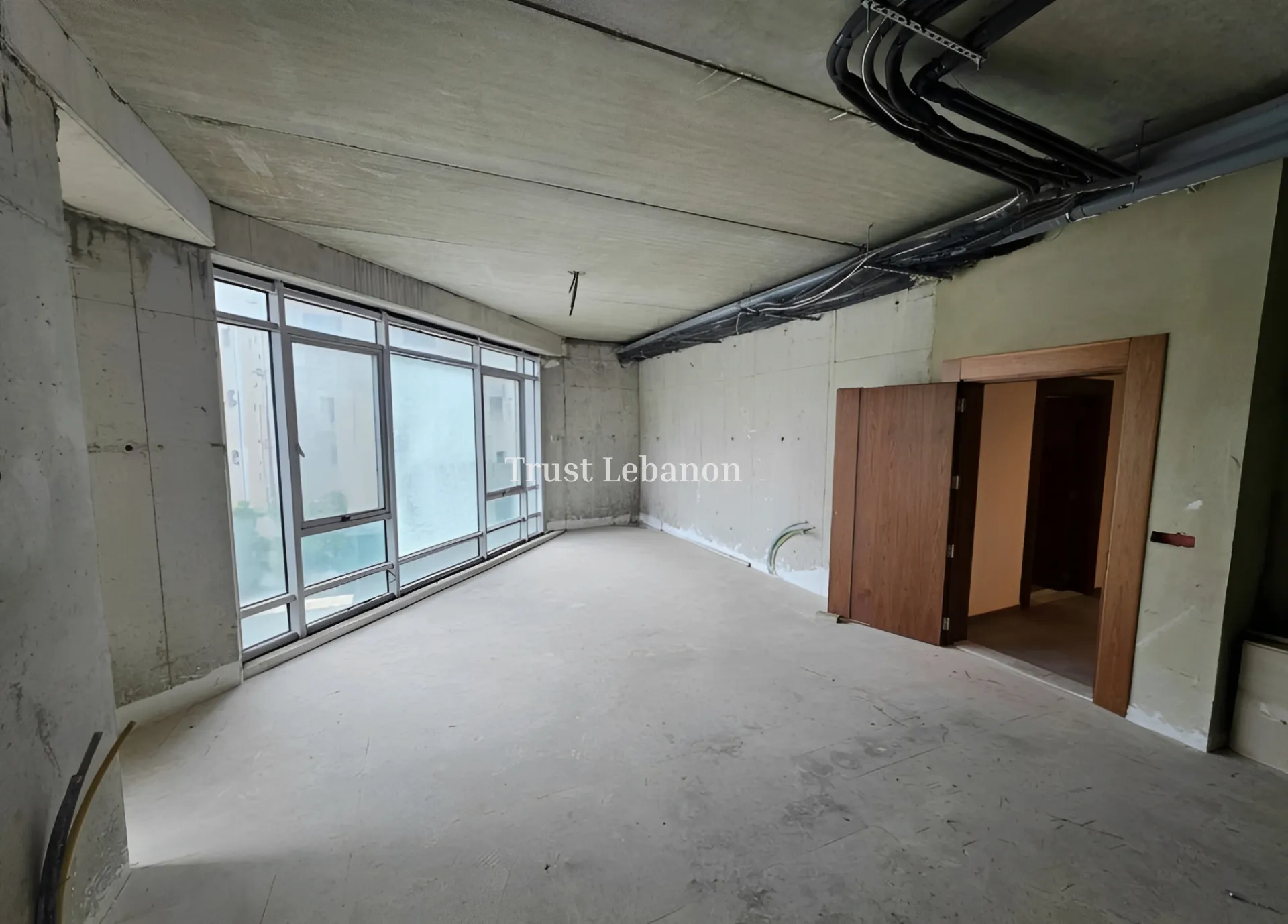 Office for rent in Dbayeh, Lebanon