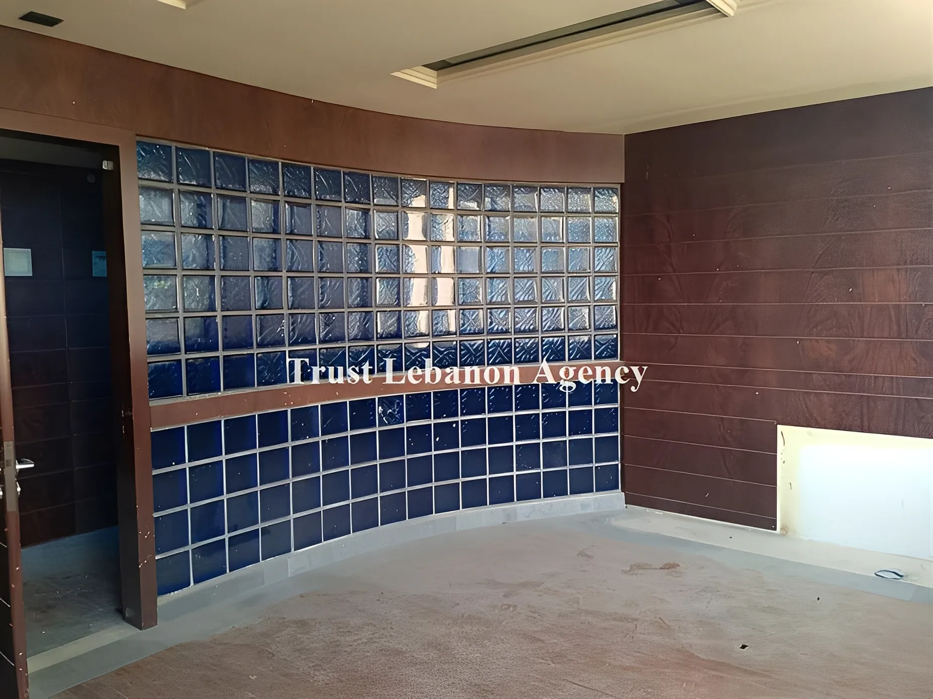 Office for rent in Achrafieh