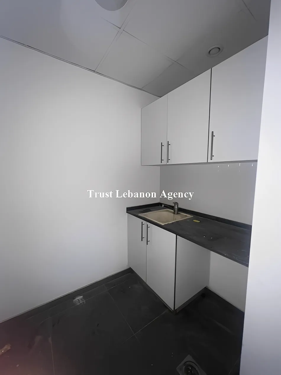 Office For Rent in Beirut, Hamra