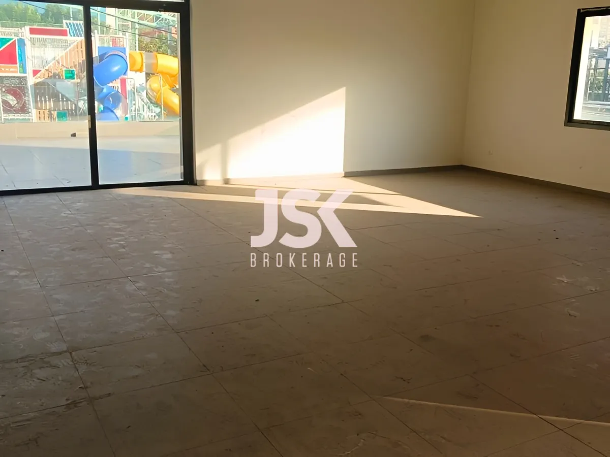 Office for rent in Dbayeh