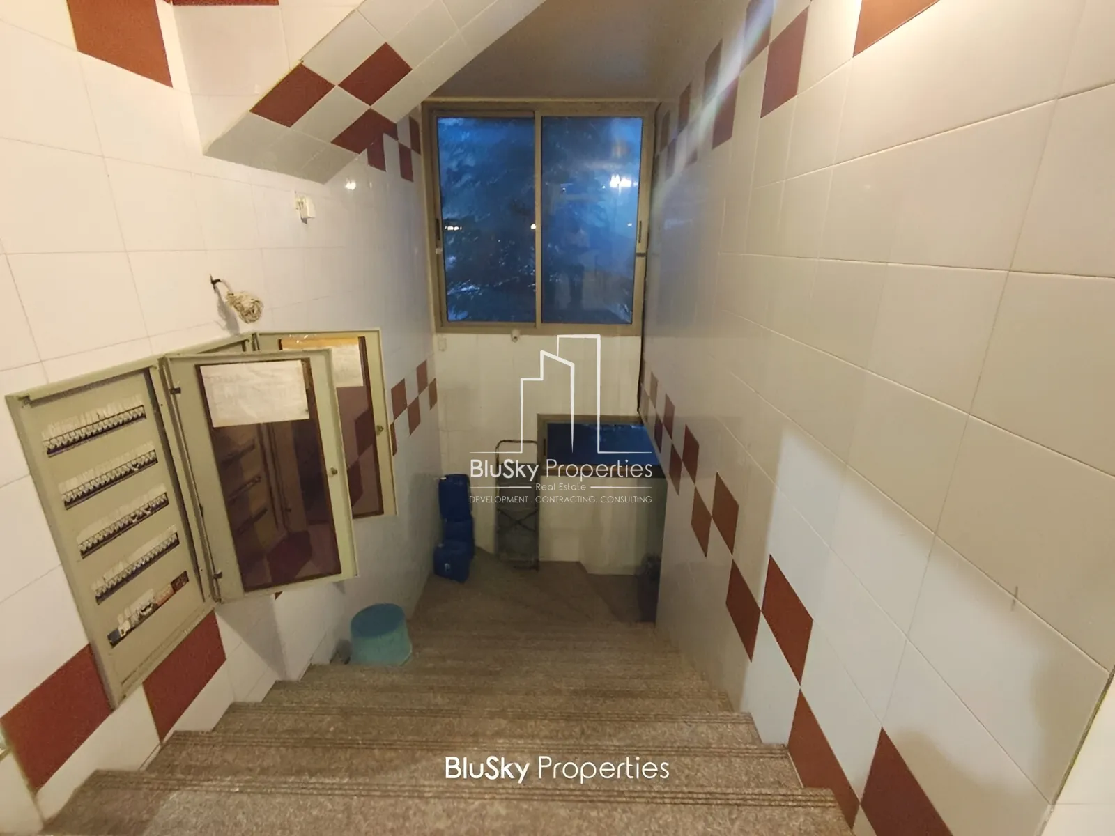 Shop for sale in Mayrouba