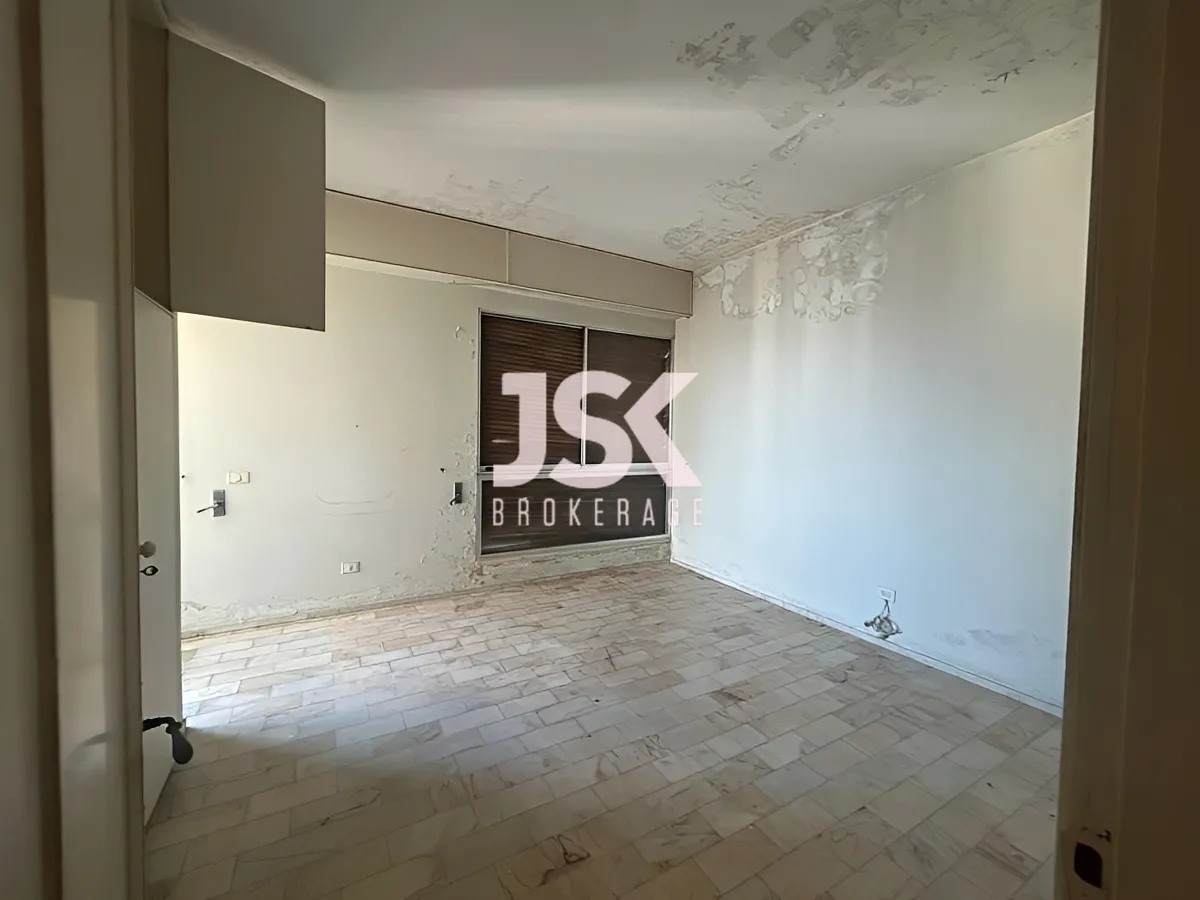 Apartment for Sale in Tallet Khayat, Beirut, Lebanon