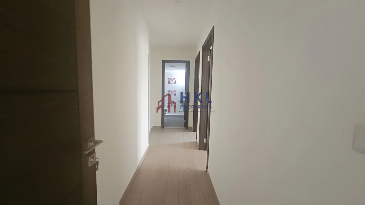 Apartment for rent in Ras Al Naba'a, Beirut, Lebanon