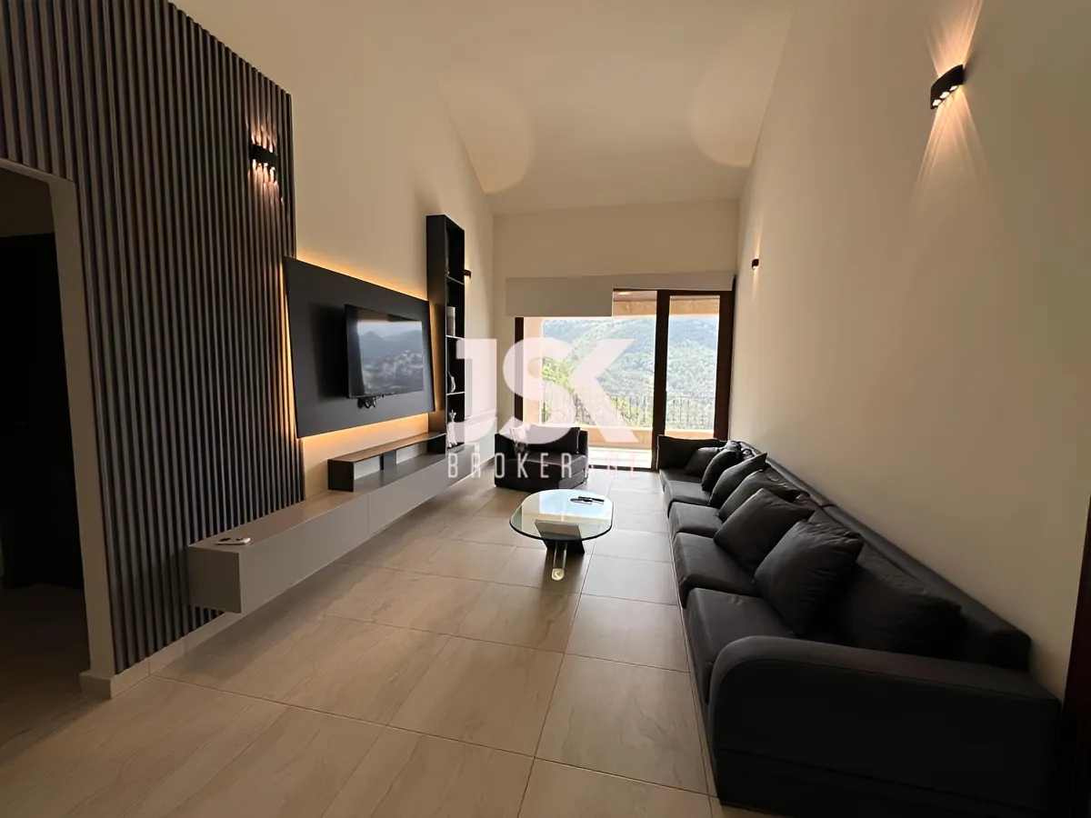 Villa for Rent in Fatqa, Lebanon - 3 bed