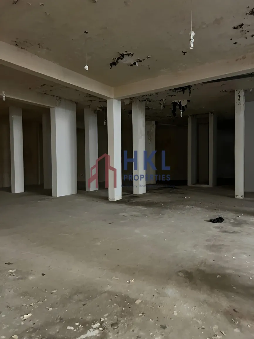Warehouse for sale in Chouaifet El Aamroussieh