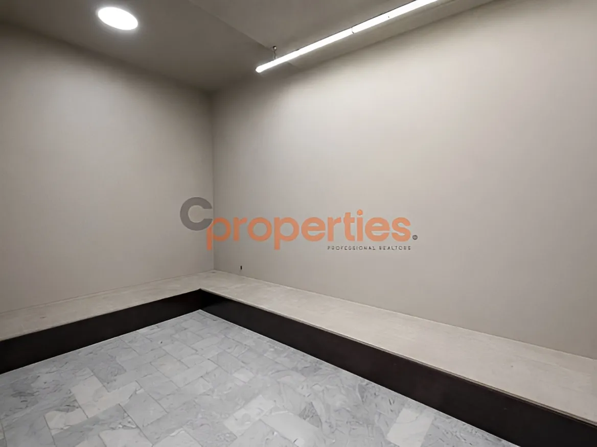 Shop for Rent in Hazmieh