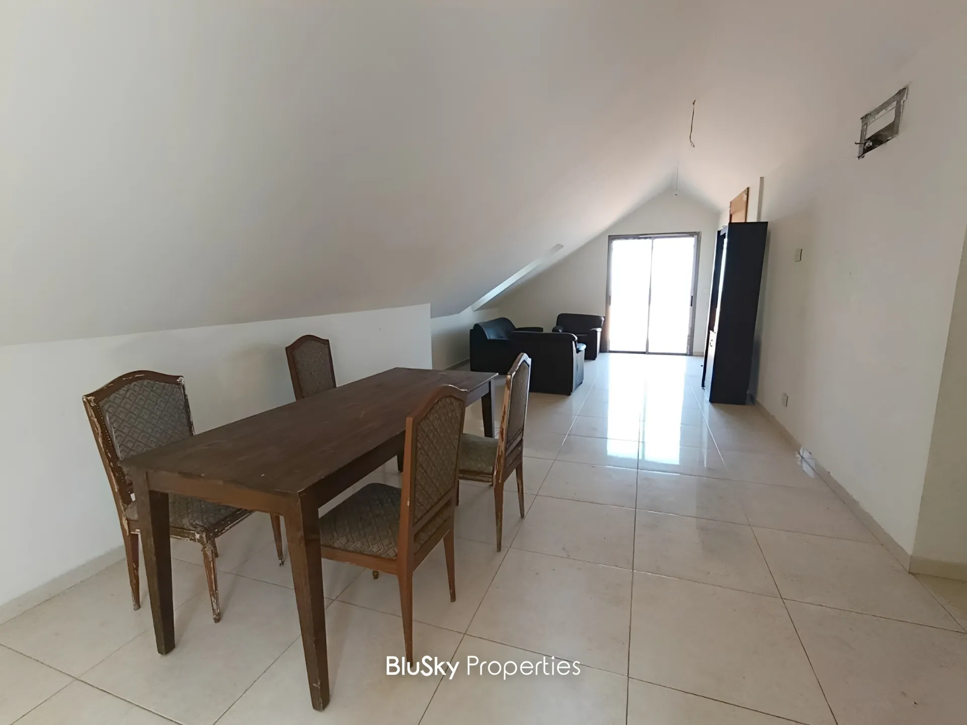Apartment for rent in Blat, lebanon - 1 bed, 3.0 bath
