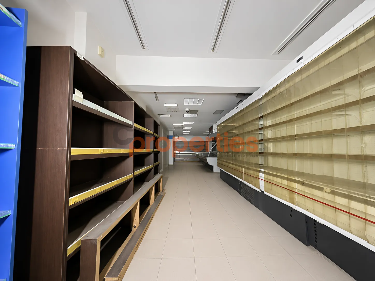Shop for rent in Hamra, Beirut, Lebanon