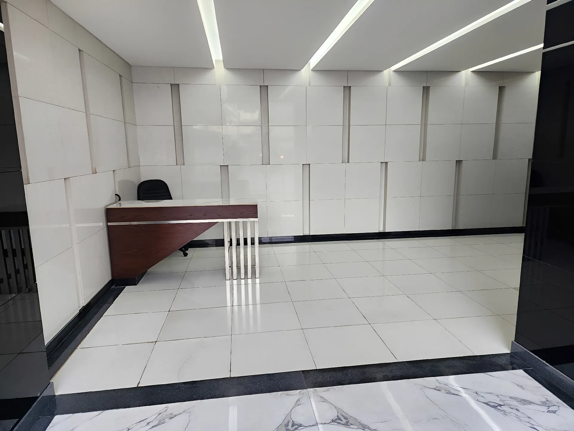 Office for rent in Zalqa
