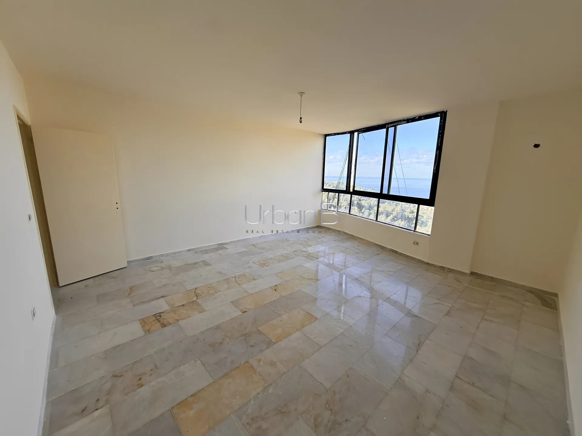 Apartment in Dawhet el hoss, aley