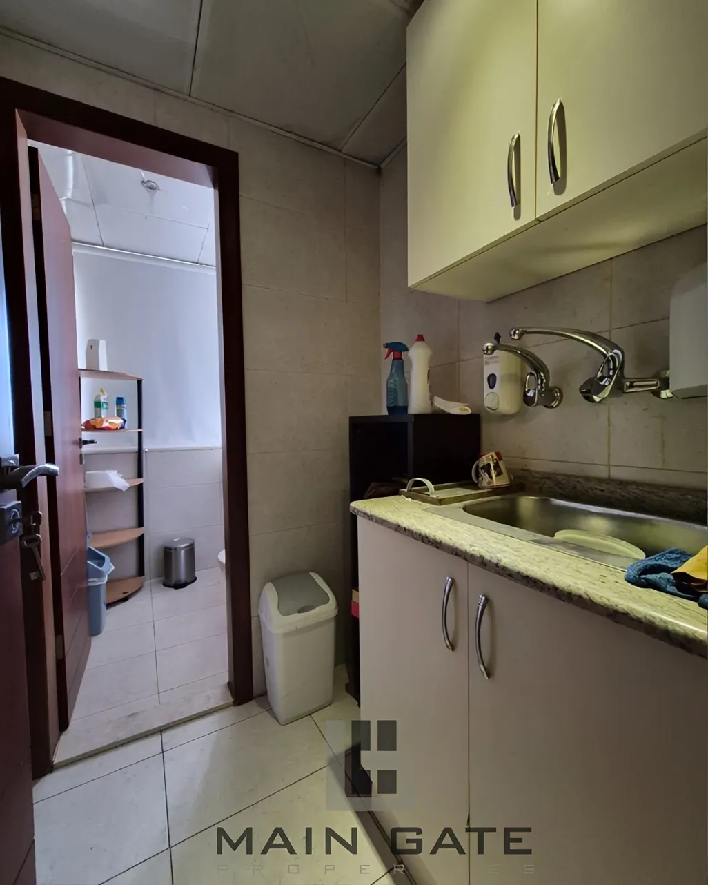 Office for rent in Dbayeh, Lebanon