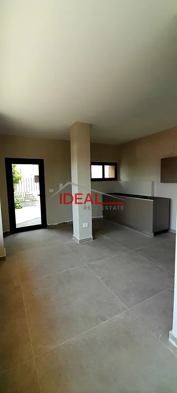 Villa for sale in Kfardebian, Lebanon - 4 bed, 5 bath