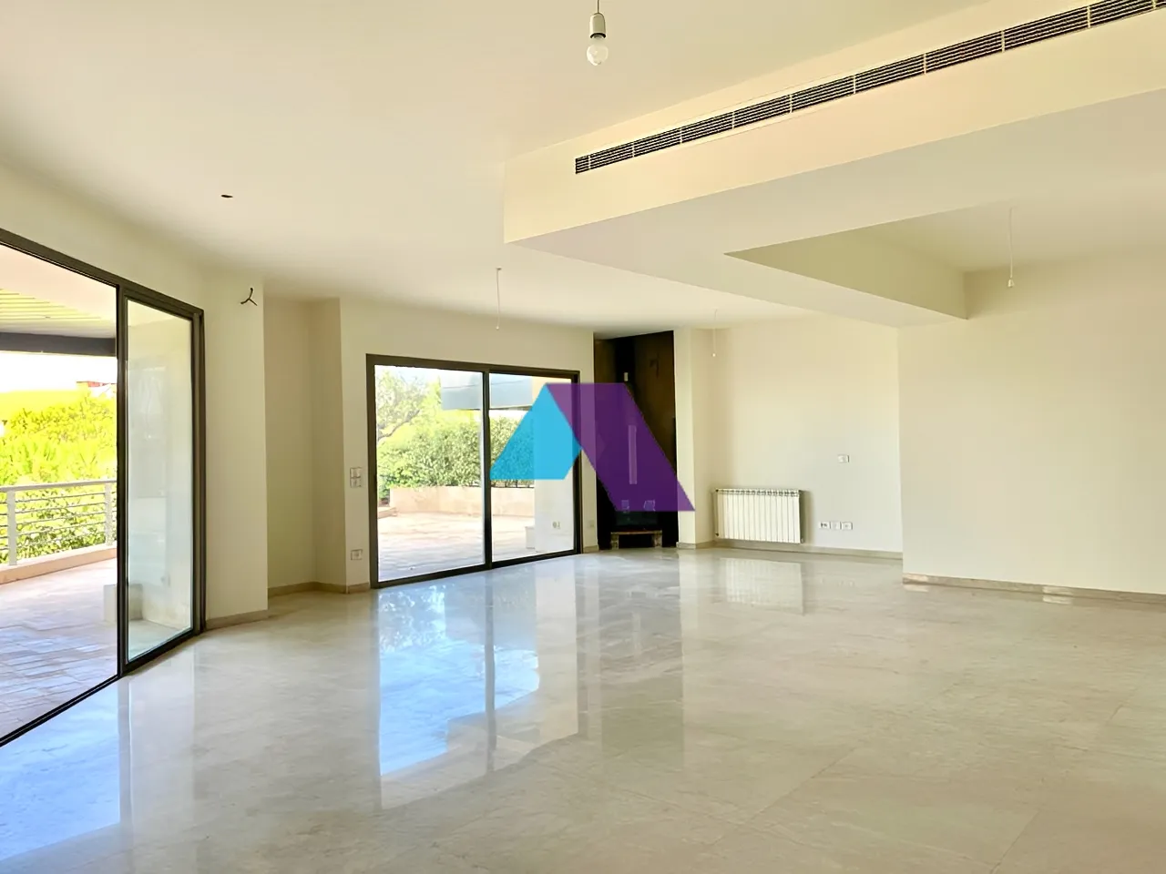 Apartment for Sale in Dik El Mehdi - 4 bed, 6 bath