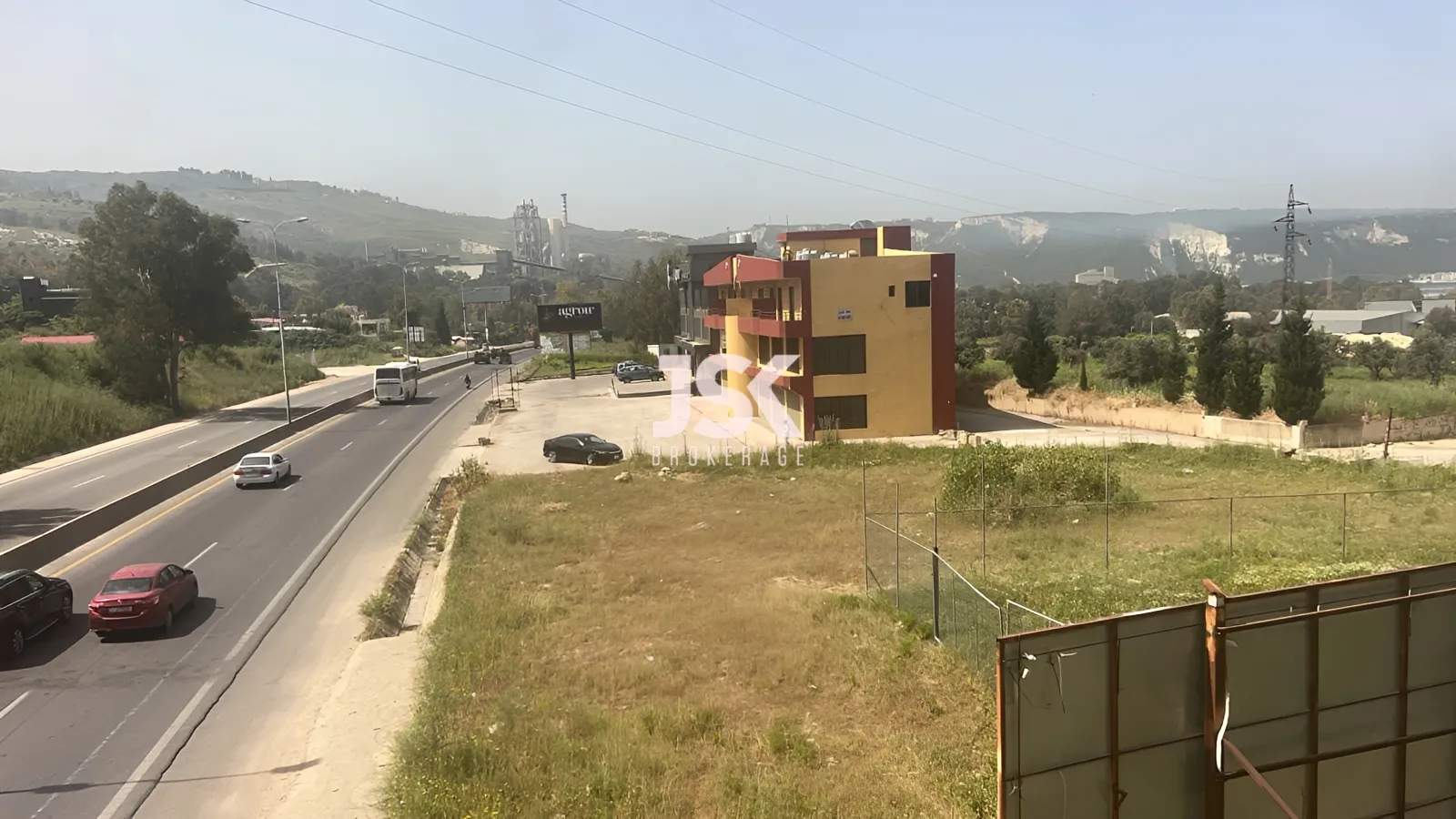 Building for Rent in Chekka
