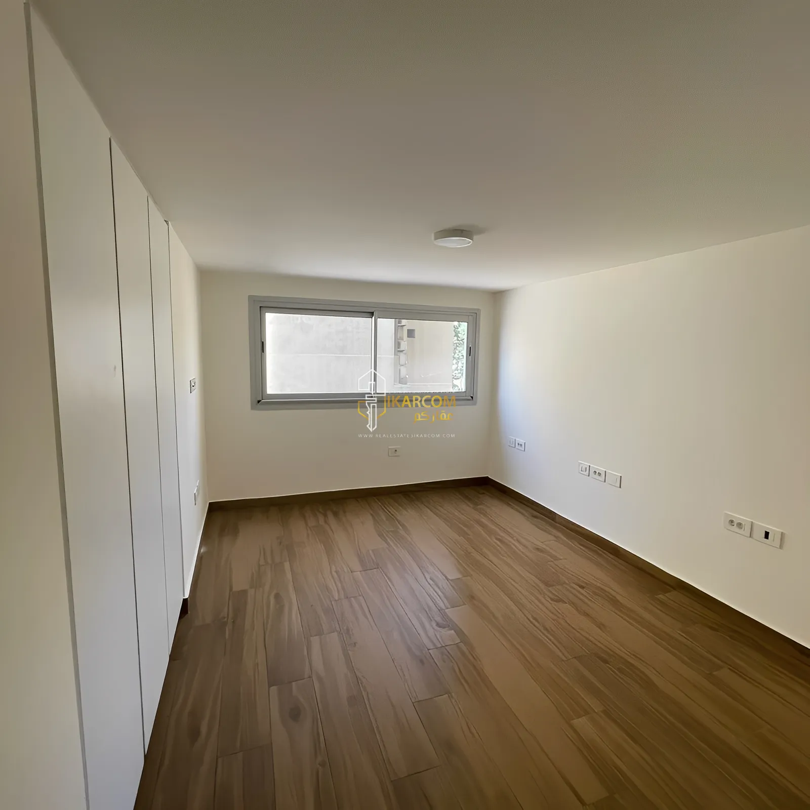 Duplex for Sale in Ras Al Naba'a, Beirut, Lebanon - 3 bed, 4 bath