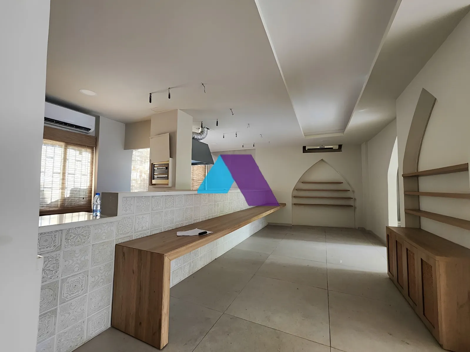 Shop for rent in Badaro