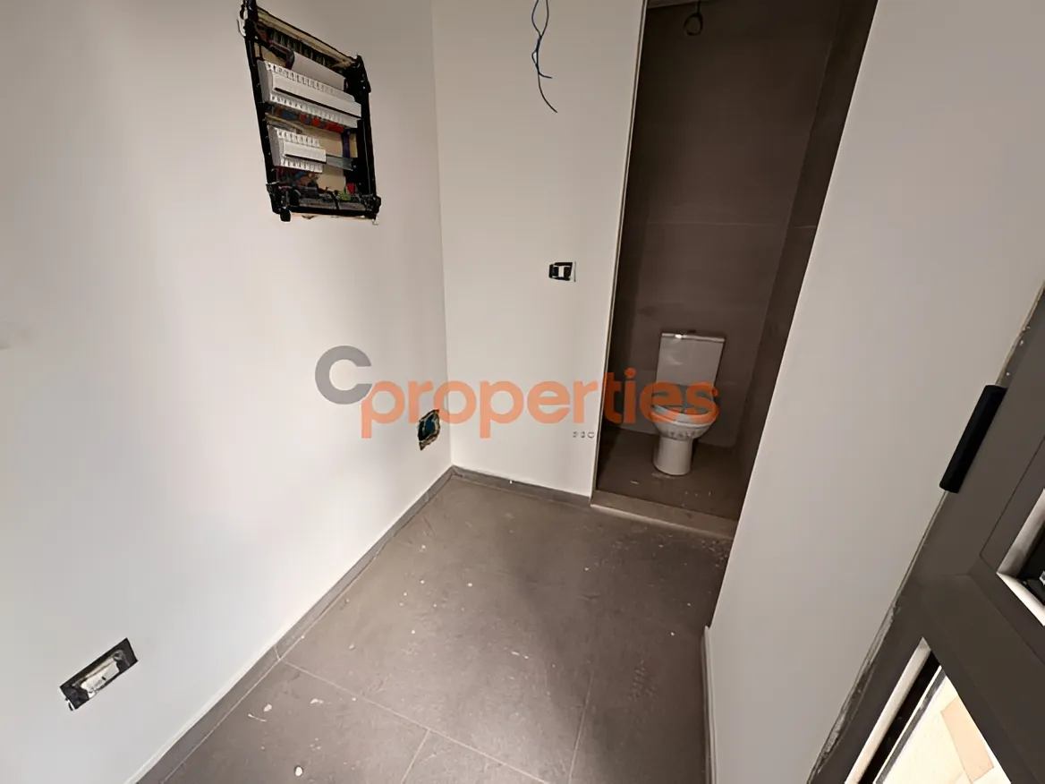 Apartment for Rent in Louaizeh
