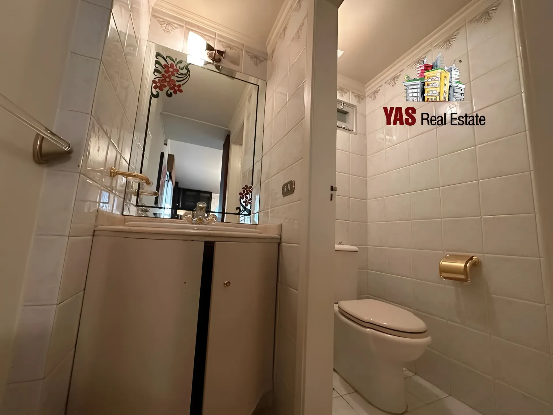Apartment for Sale in Ballouneh - 4 bed, 4 bath