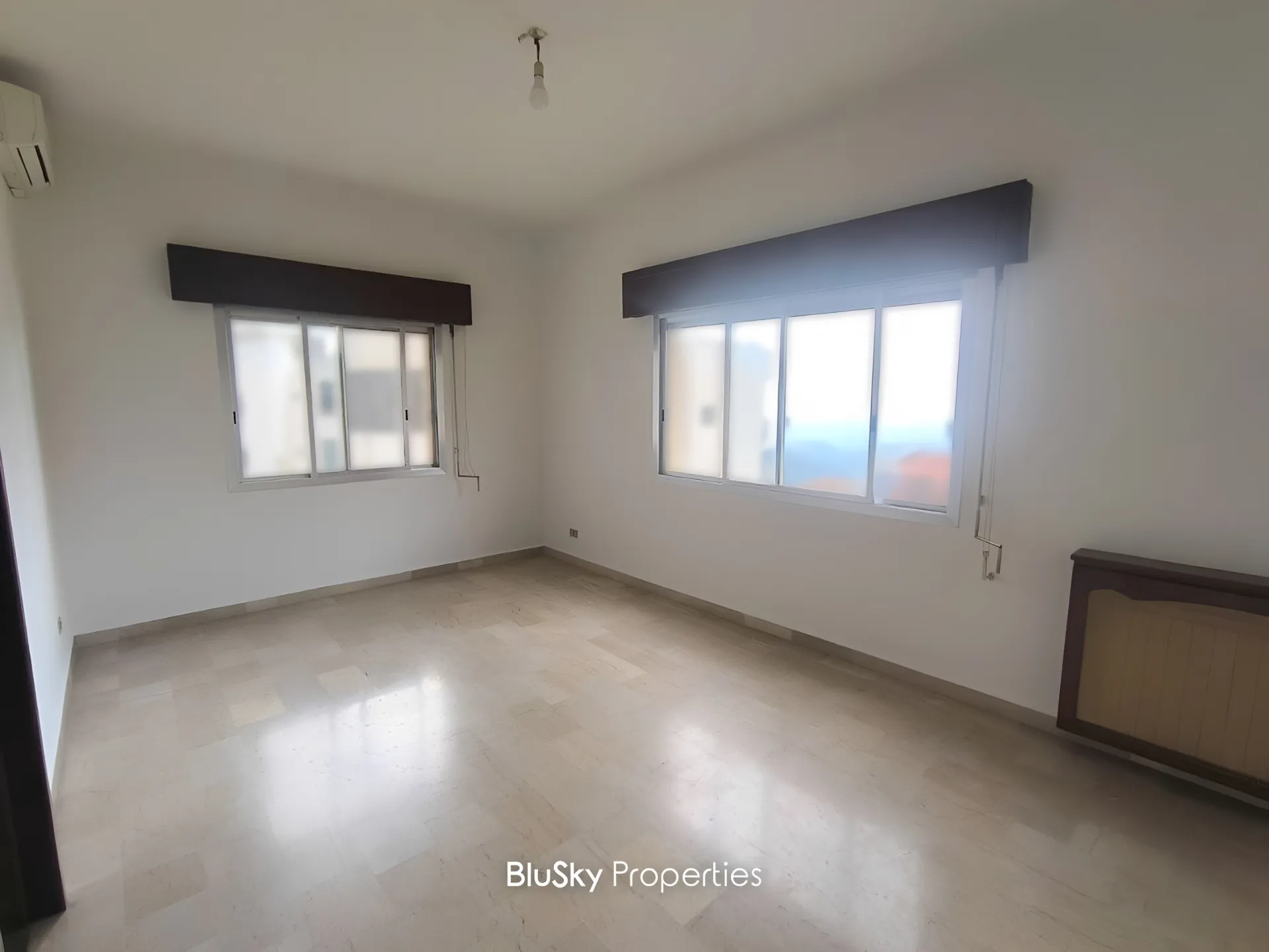 Apartment for sale in Mazraat yachoua, lebanon - 3 bed, 2.0 bath