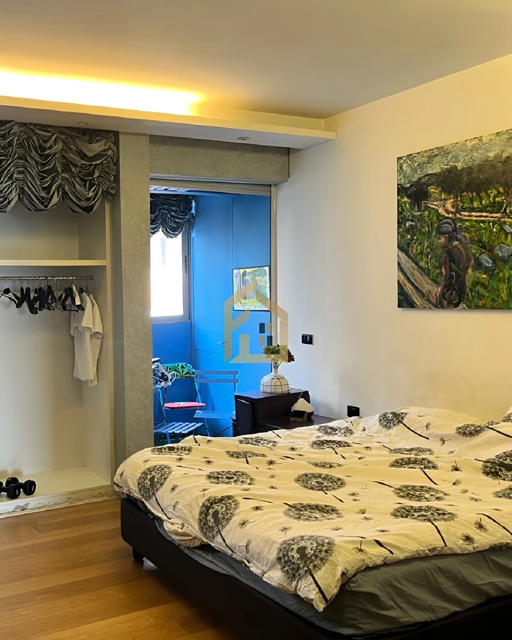 Apartment for sale in Achrafieh, Beirut, Lebanon - 2 bed, 3 bath