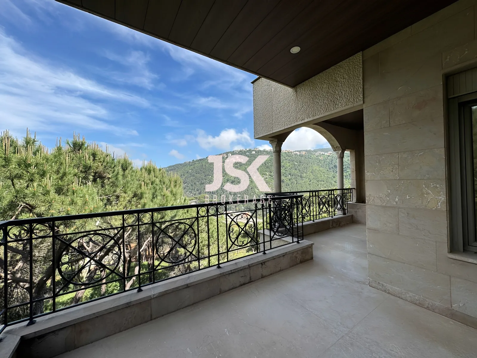 Duplex for Sale in Baabdat