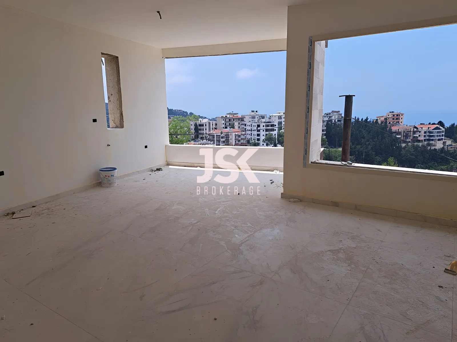 Apartment for Sale in Blat - 3 bed, 3 bath
