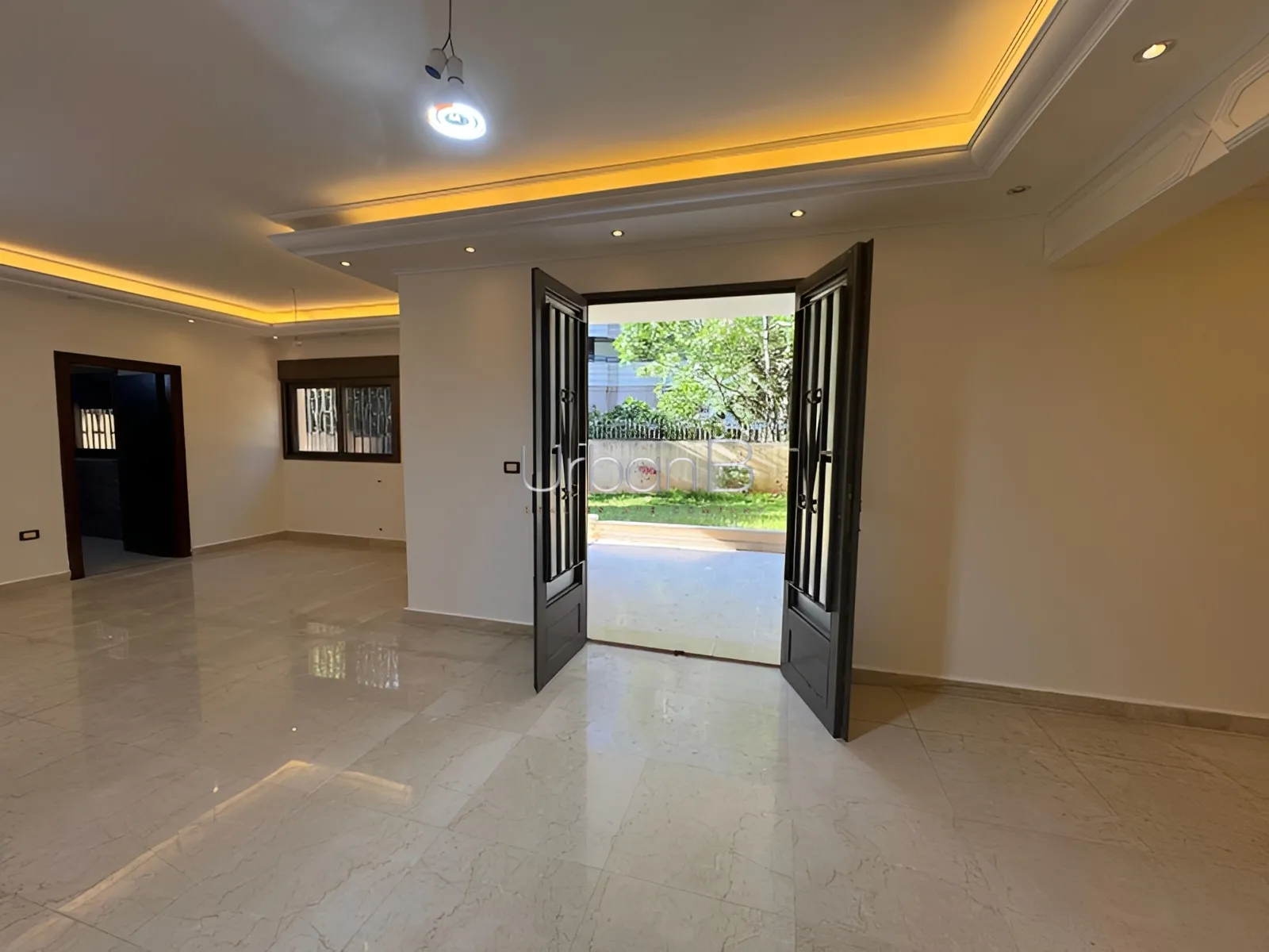 Apartment for sale in Yarzeh, Lebanon - 3 bed, 3 bath
