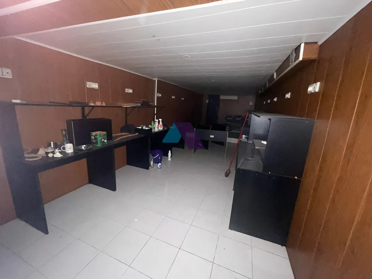 Shop for sale in Zalqa