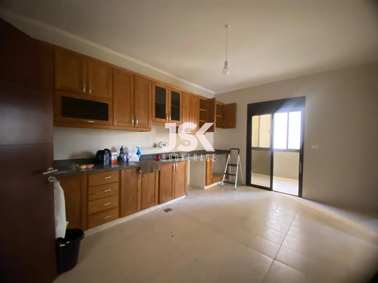 Apartment for Sale in Ain El Remmaneh