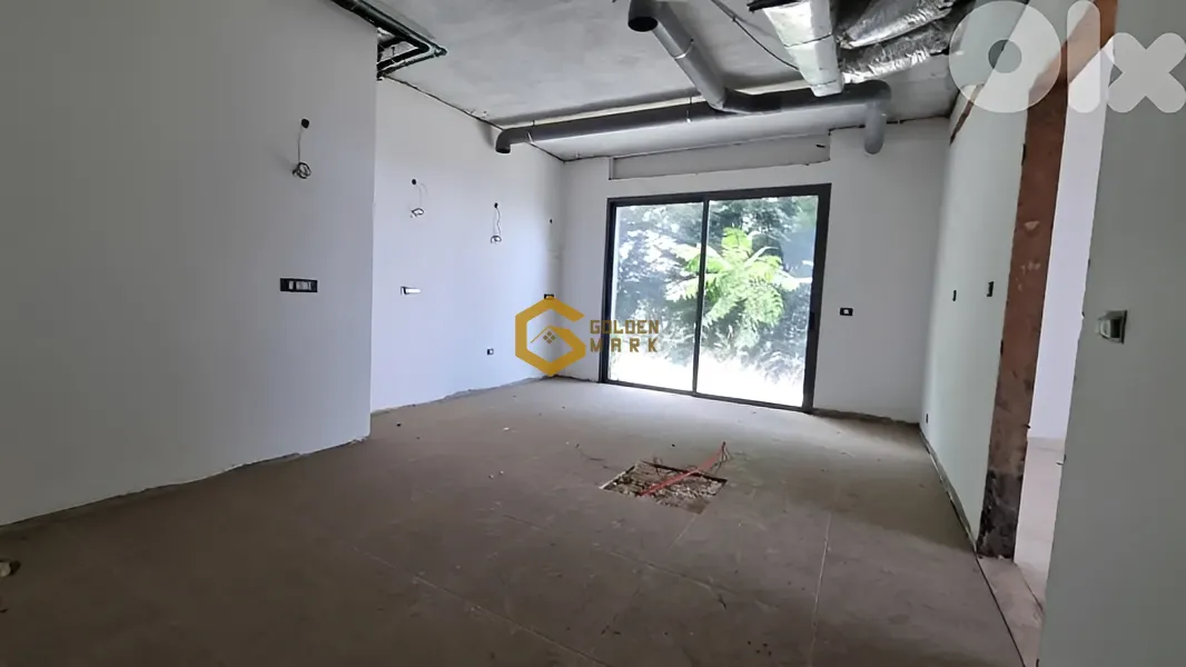 Apartment for Sale in Ain Aar - 3 bed, 5 bath