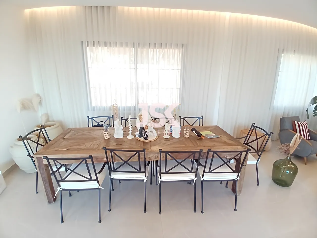 Villa for Sale in Roumieh
