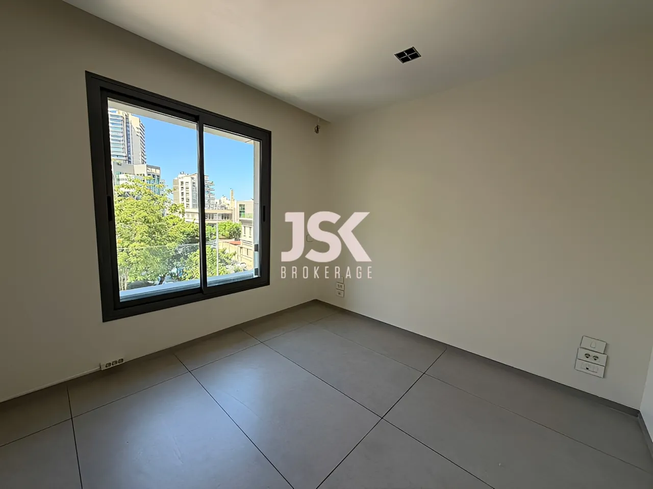 Office for Rent in Achrafieh