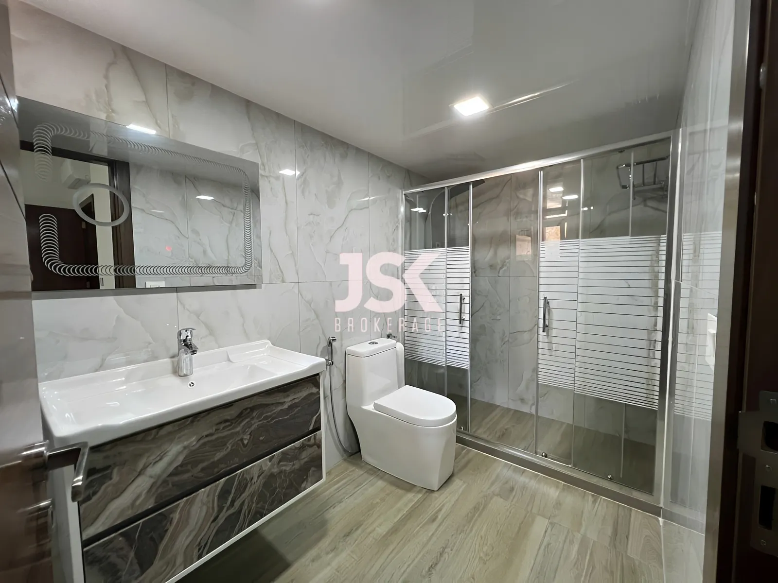 Villa for Sale in Blat