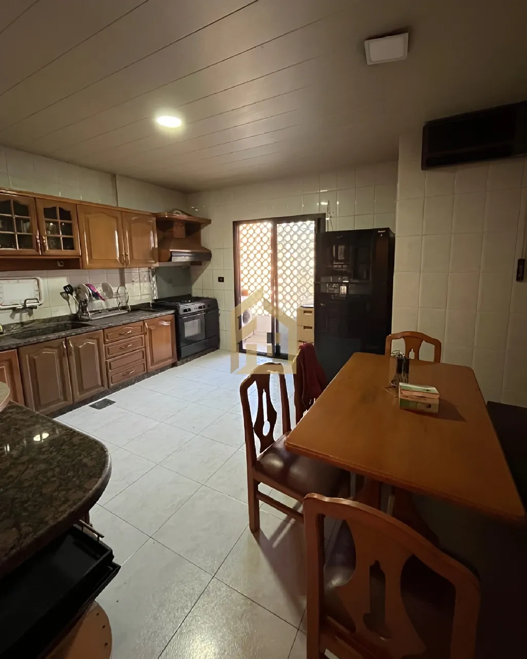Apartment for sale in Wata El Msaytbeh, Beirut, Lebanon - 3 bed, 2 bath