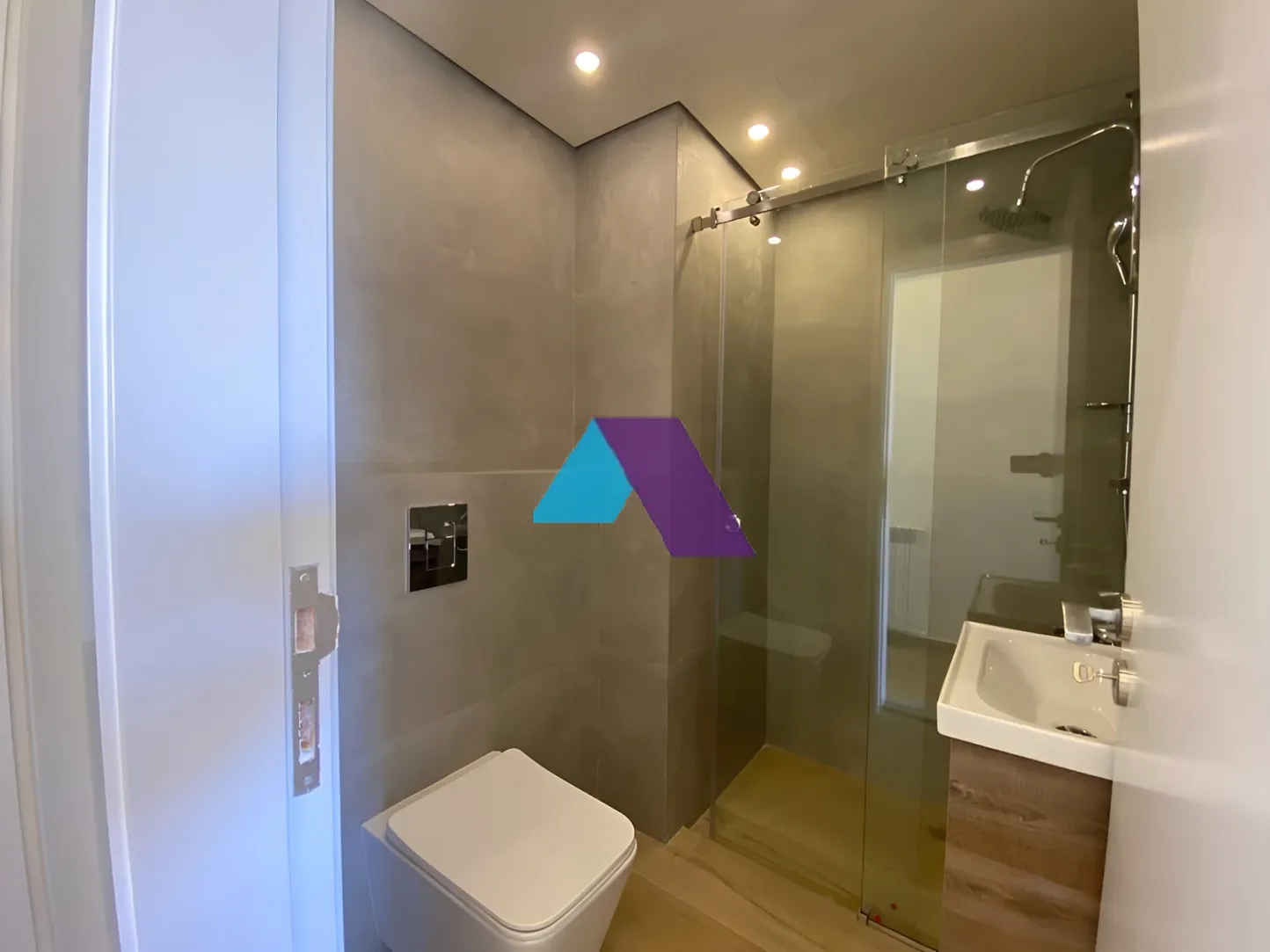 Apartment for sale in Baabdat