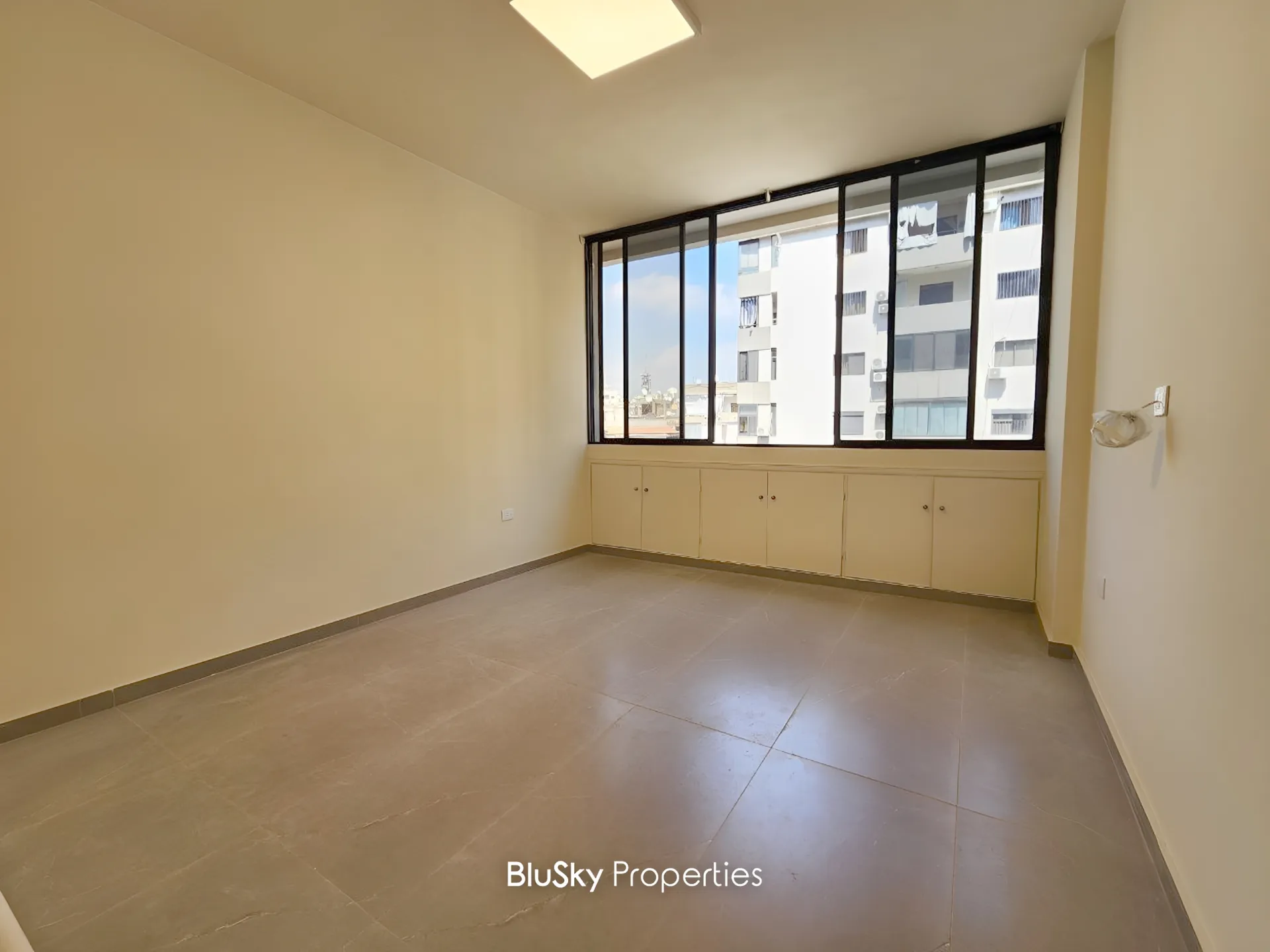 Office for rent in Bauchrieh, lebanon