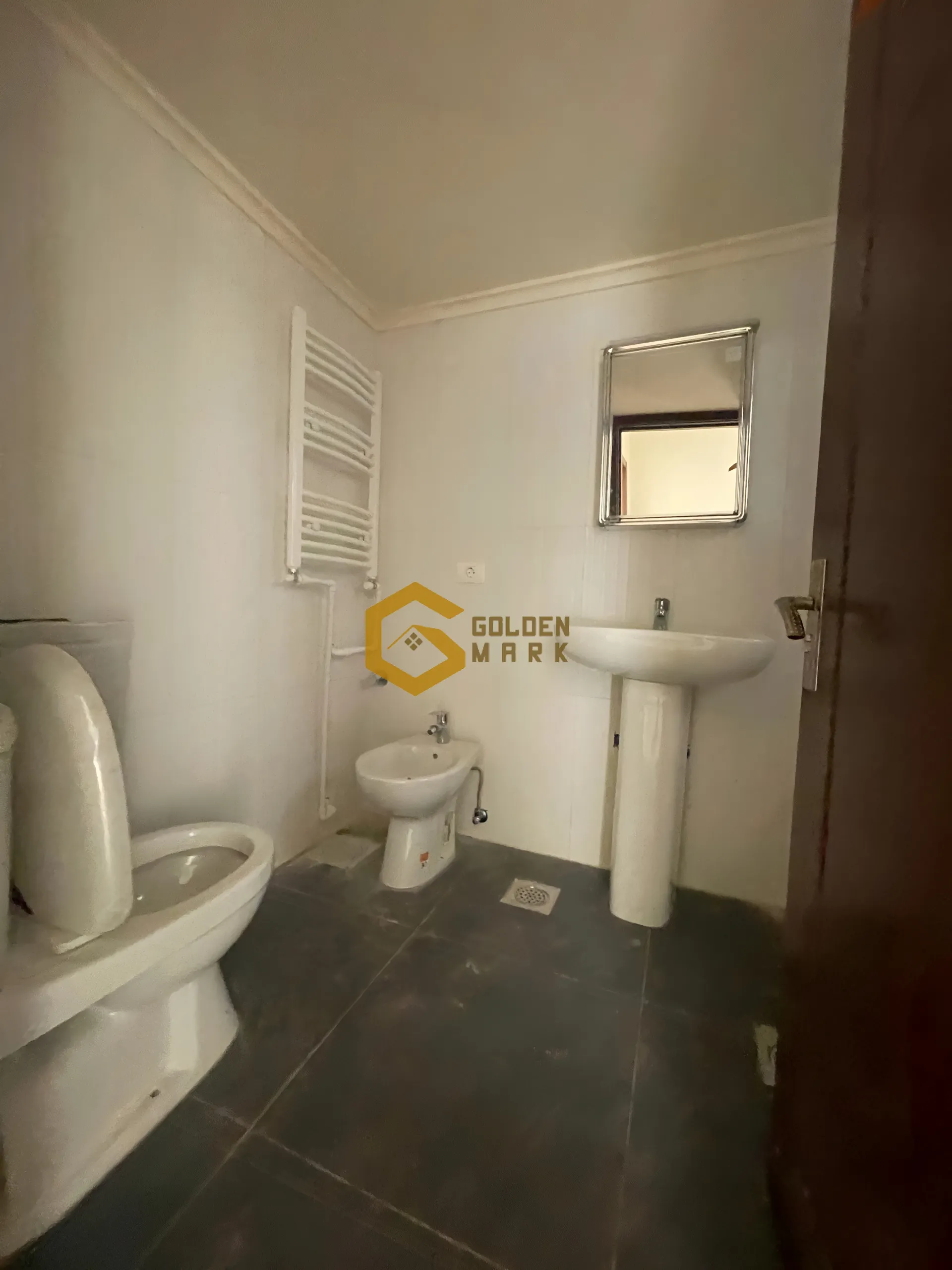 Apartment for Sale in Ajaltoun