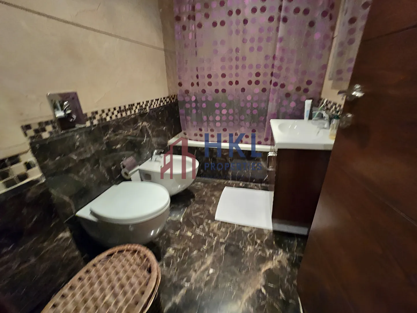 Apartment for sale in Hamra