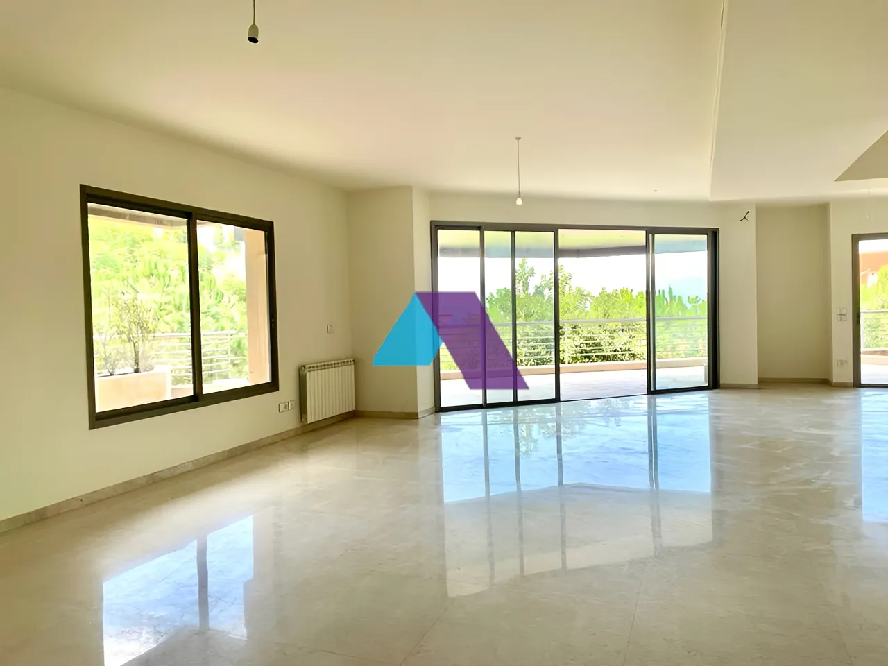 Apartment for Sale in Dik El Mehdi - 4 bed, 6 bath