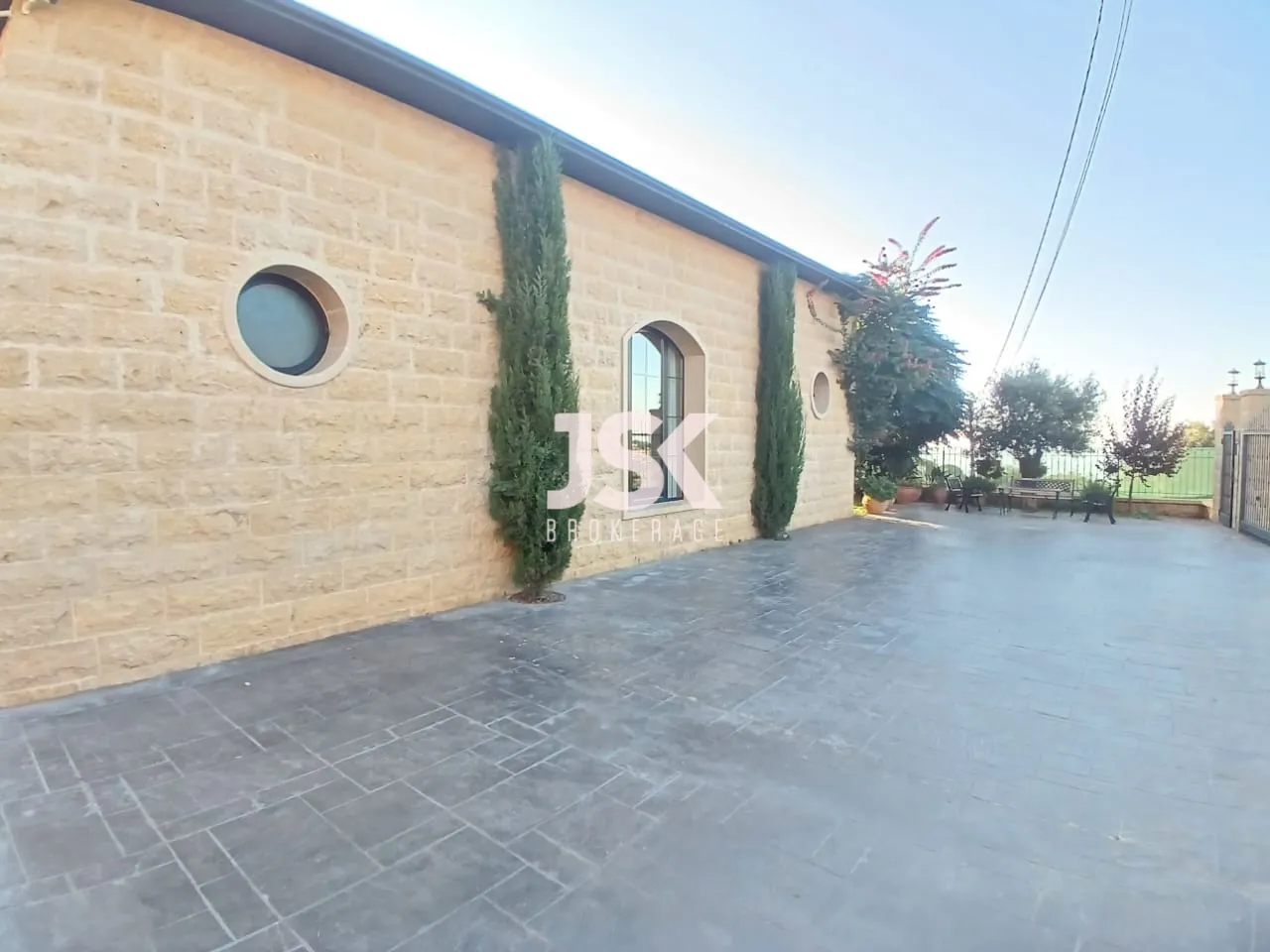 Villa for Sale in Roumieh