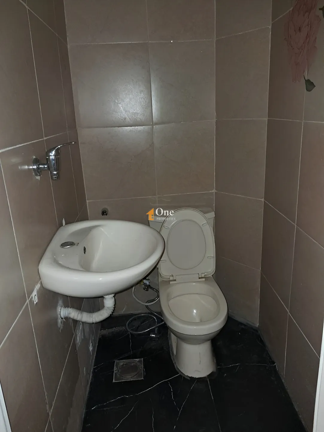 Shop for rent in Sarba, Lebanon