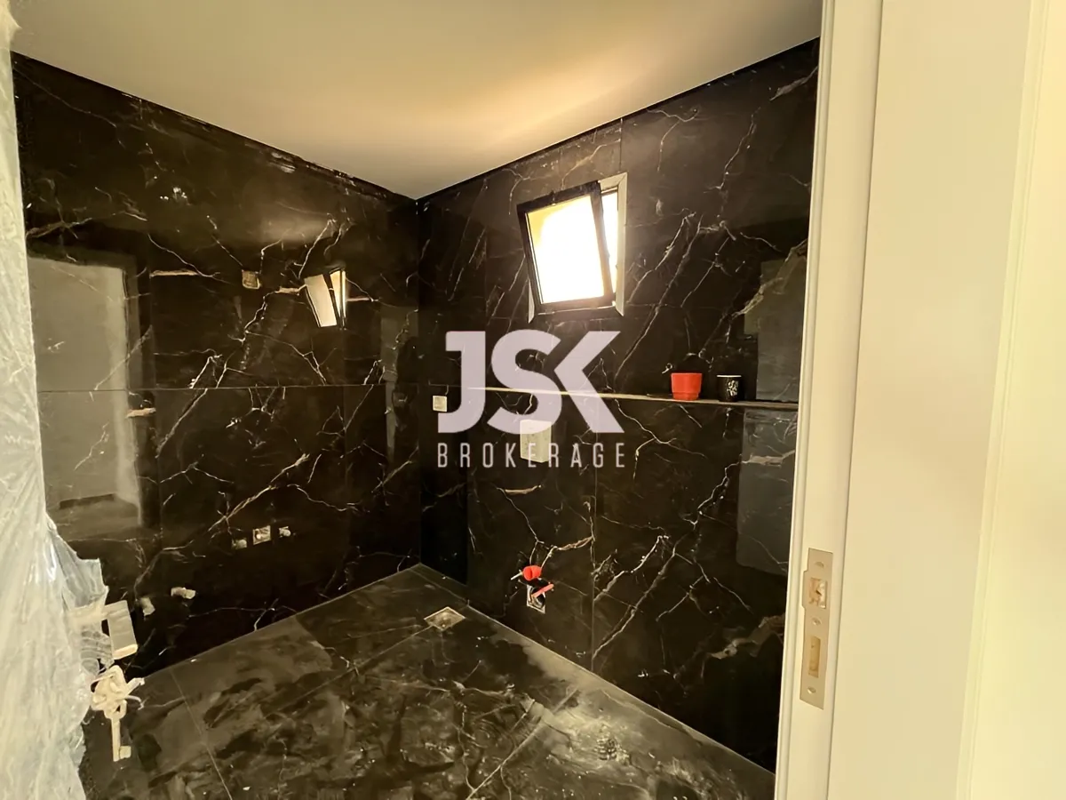 Apartment for Sale in Adma w Dafnah, Lebanon - 2 bed, 3 bath