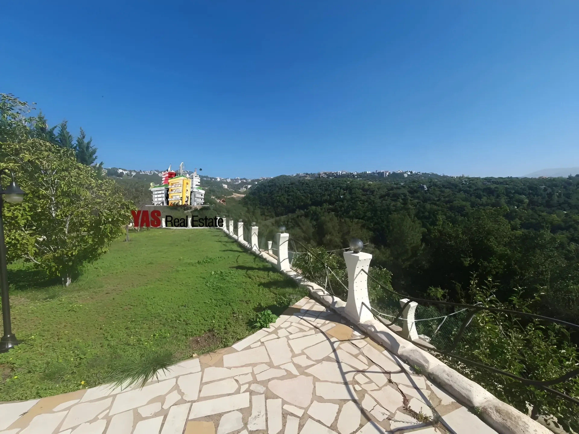 Villa for Sale in Ajaltoun