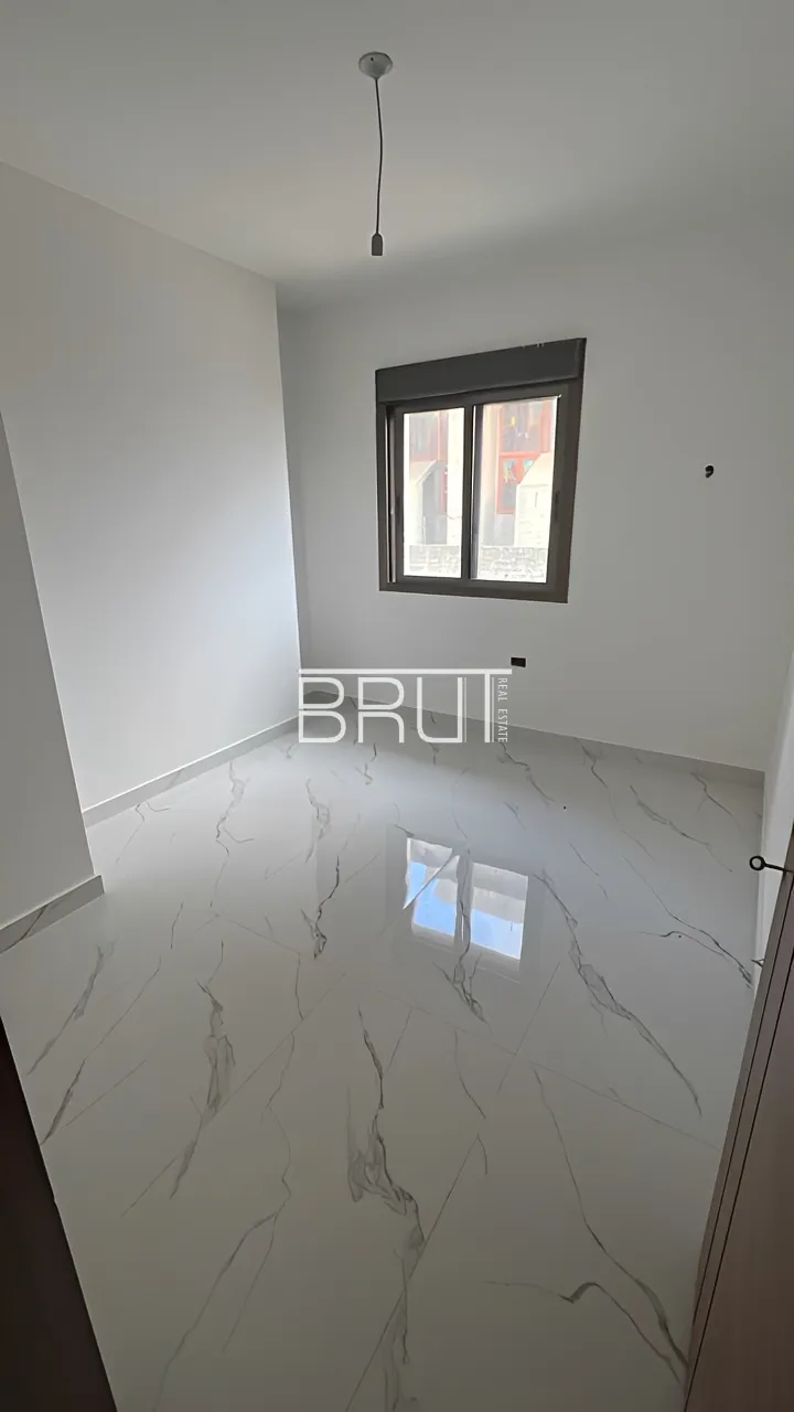 Apartment for sale in Ballouneh, lebanon