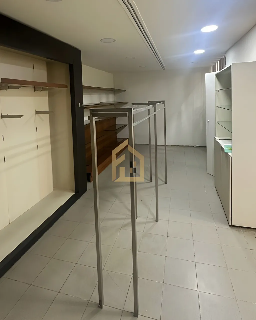 Shop for rent in Jal El Dib, Lebanon